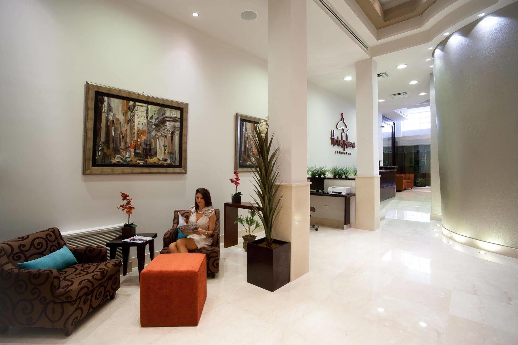Hotel Plaza Chihuahua Buitenkant foto